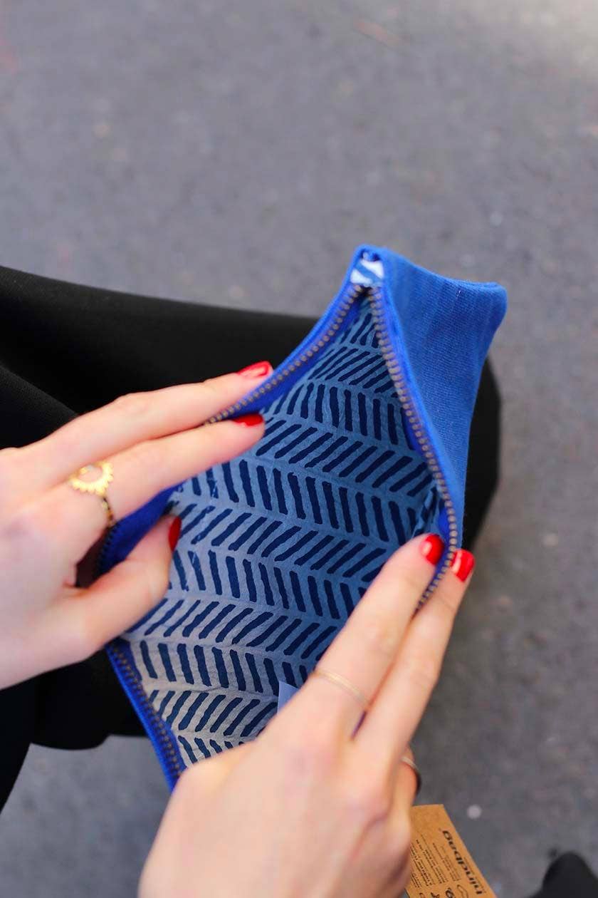 Ema Electric blue Pouch